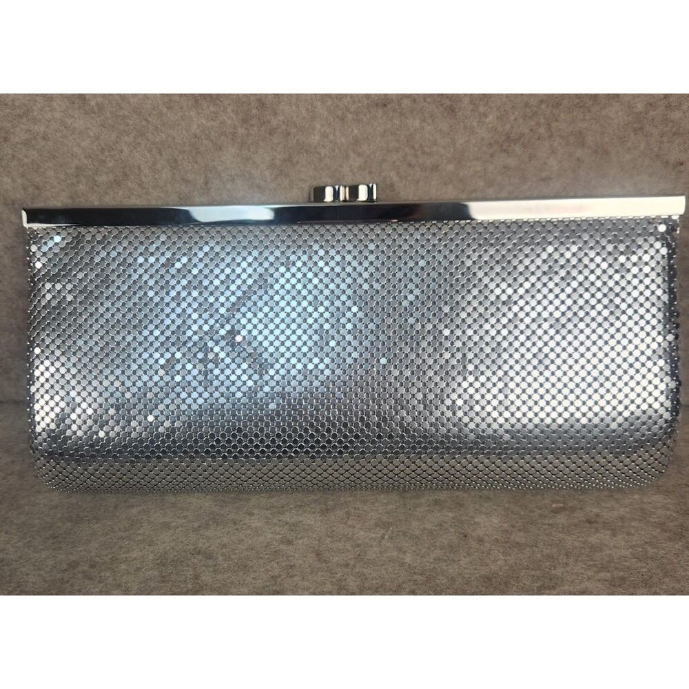 Vintage Valerie Stevens Women's Silver Mesh Clutch Purse With Chain & Mirror